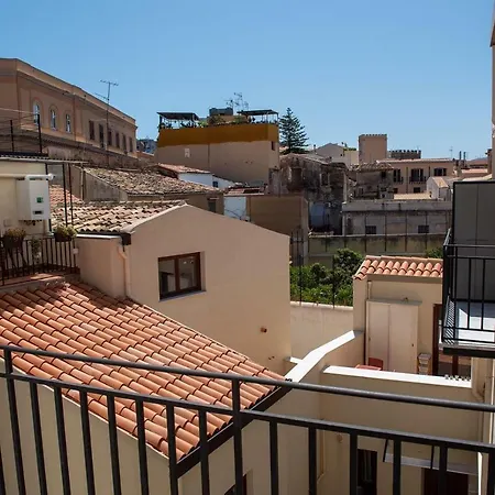 Olivella Con Terrazza Palerme
